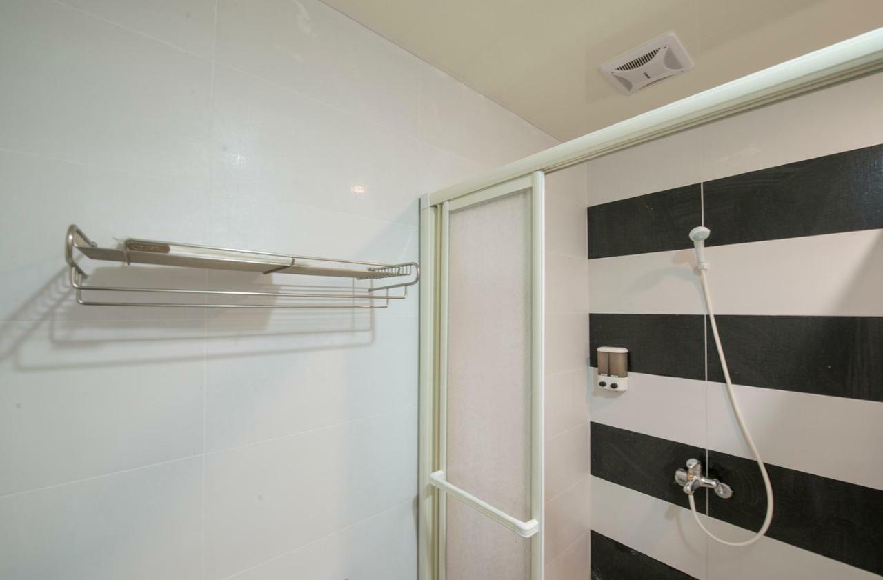 Sunny House Apartment หลัวตง ภายนอก รูปภาพ