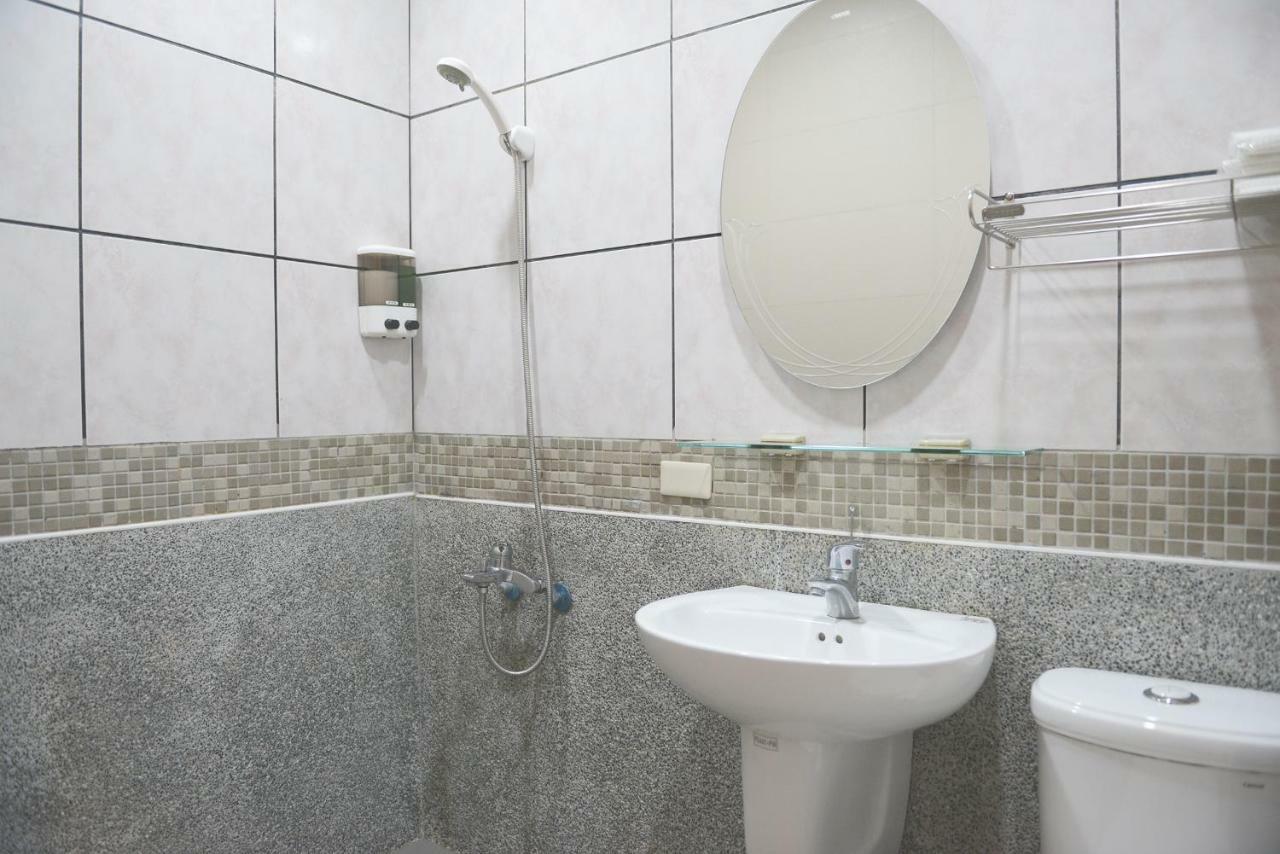 Sunny House Apartment หลัวตง ภายนอก รูปภาพ